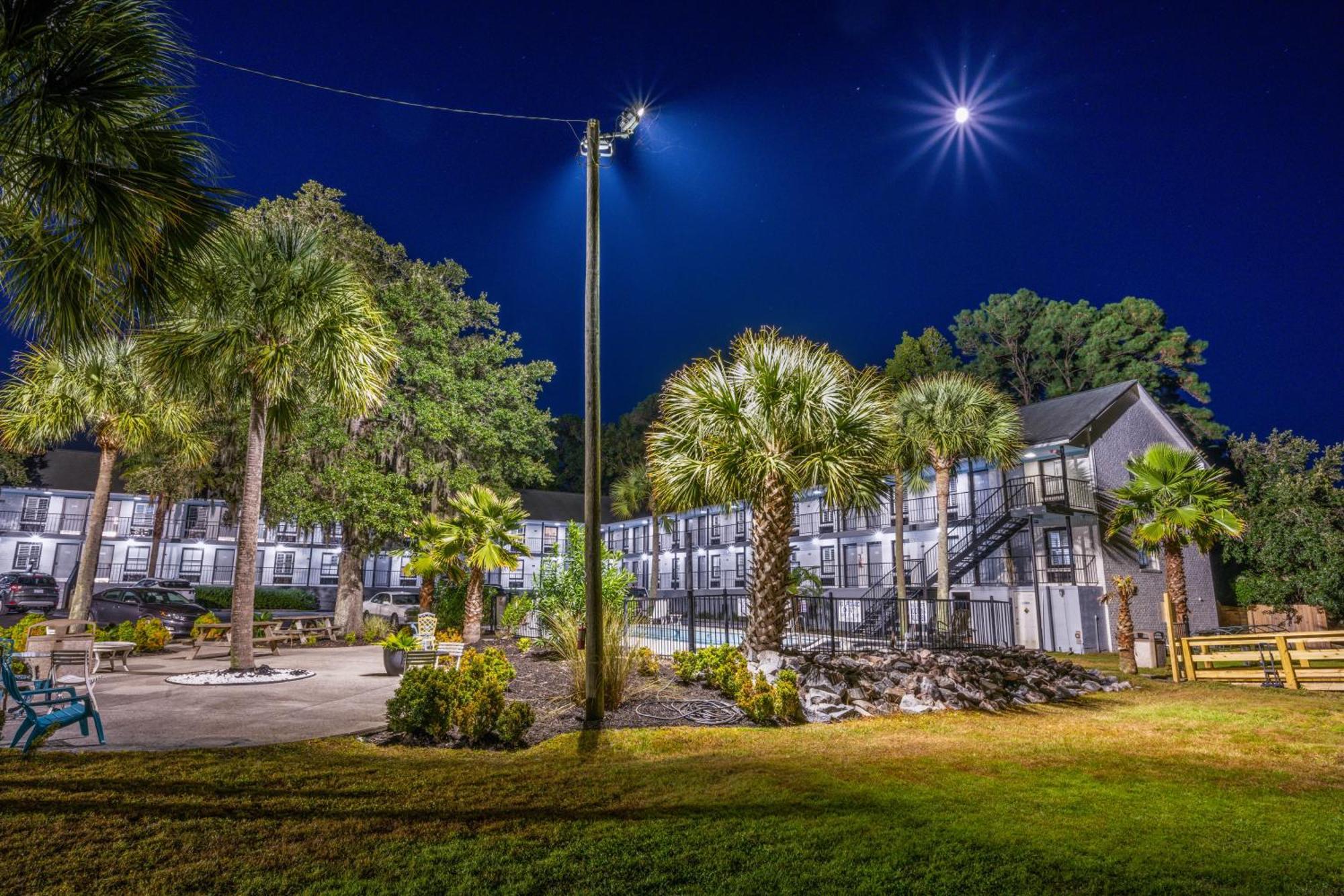 Charleston Creekside Inn Exterior photo